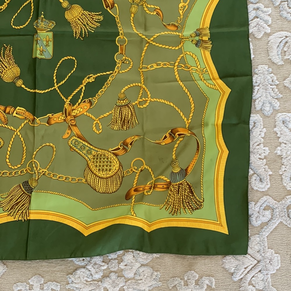 Scarf - Picture 3 of 7